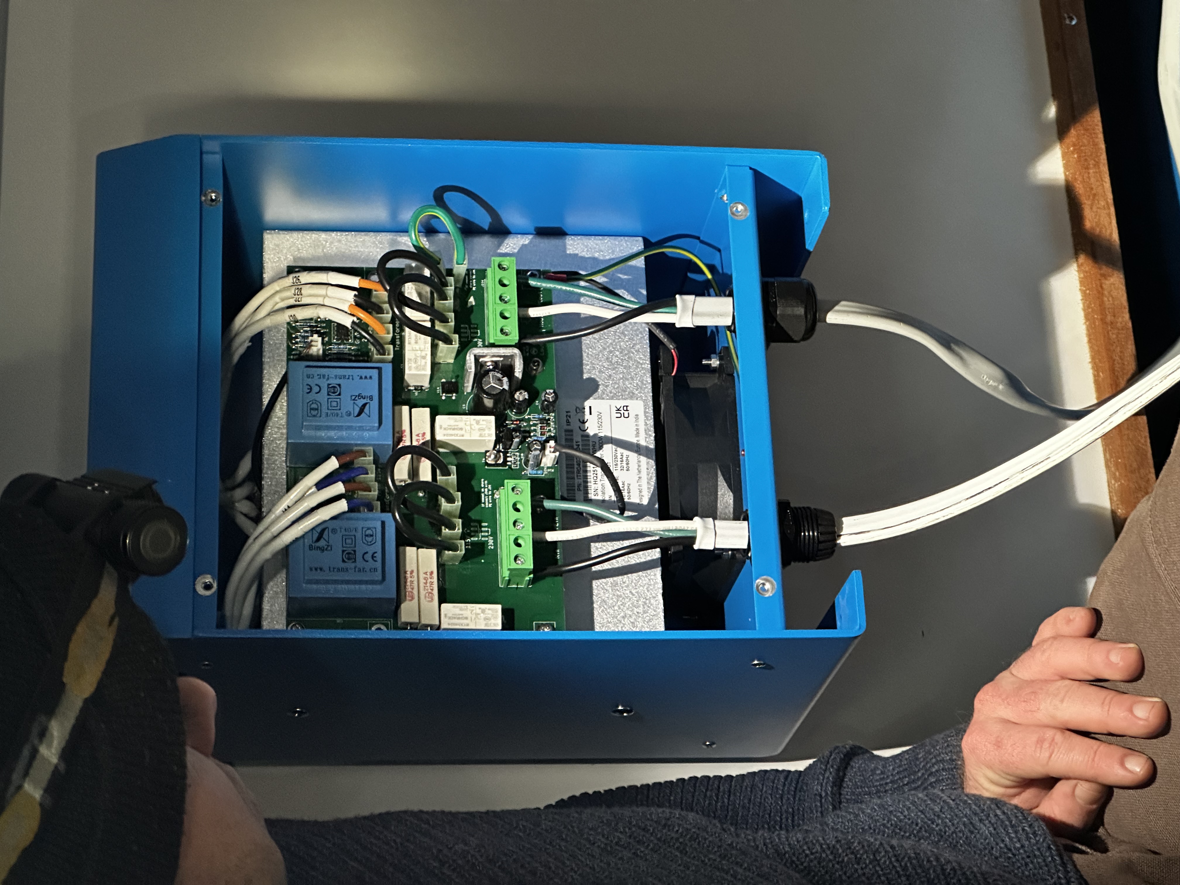 Victron transformer wiring detail - AC conductors routed